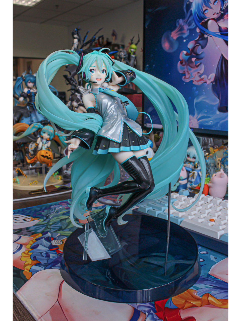 初音未来公式服全身图片