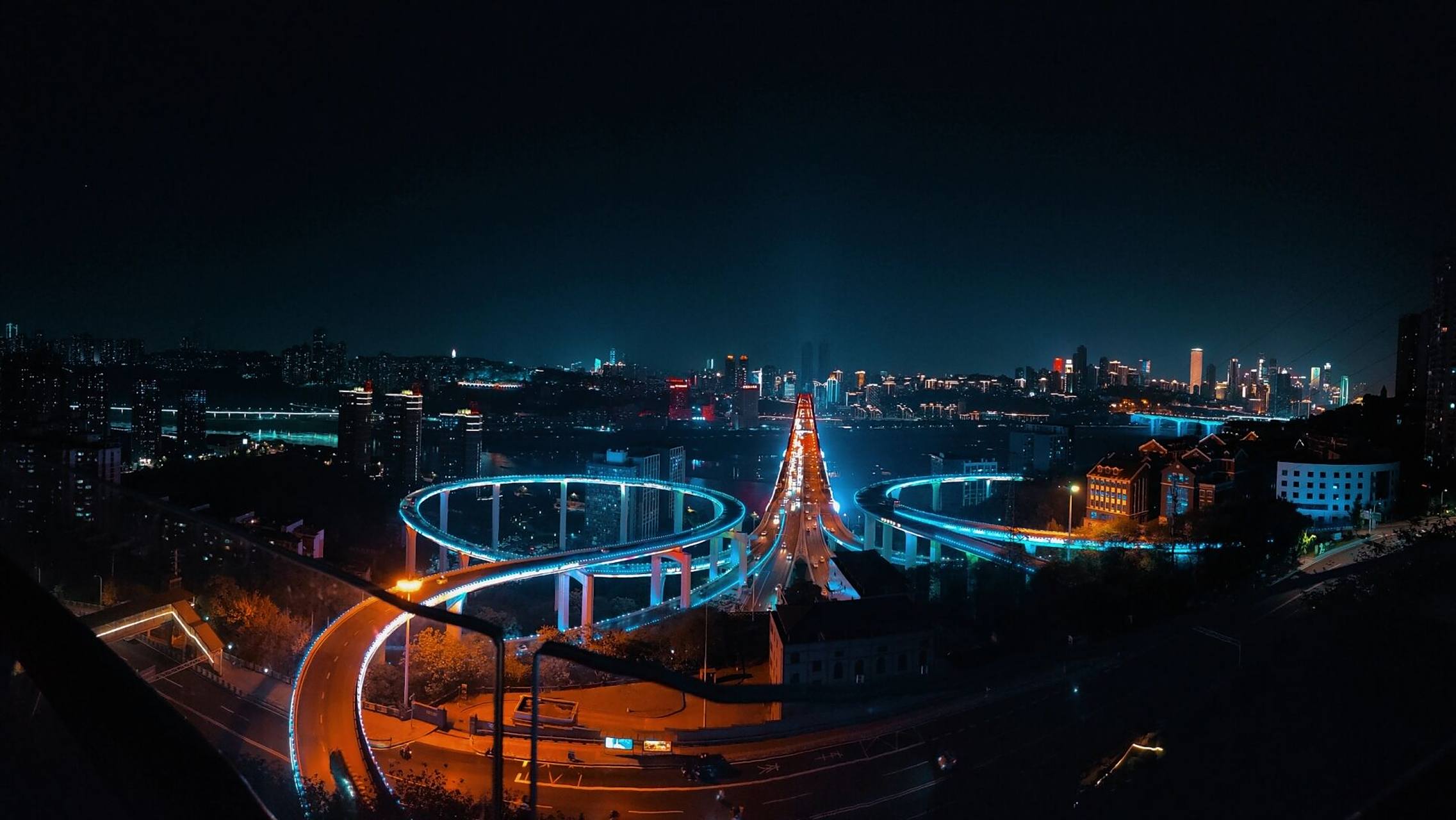 铜元局观景台,看夜景的好去处~ ————————————地址:铜元局