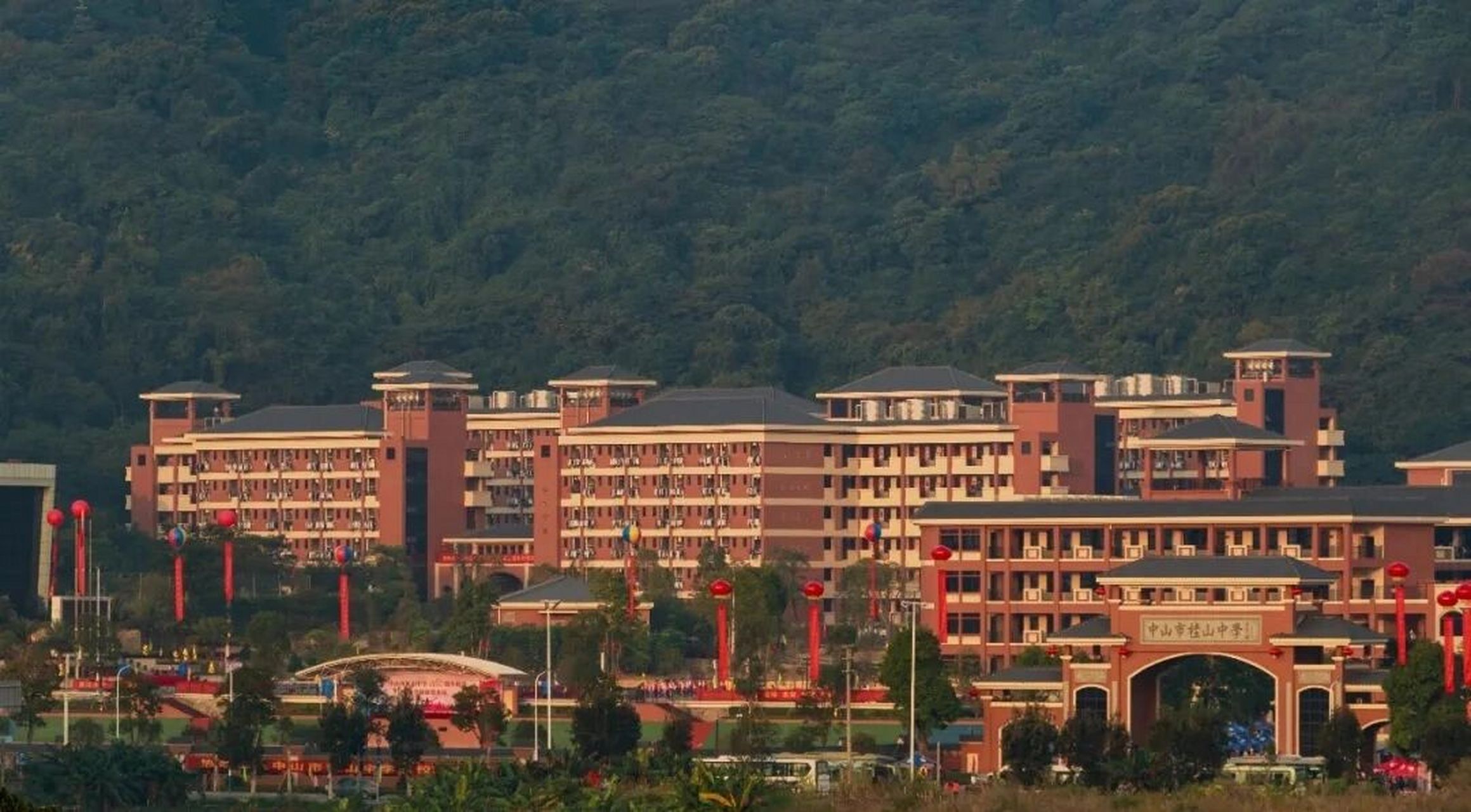 中山市桂山中学  东南亚名校值得拥有