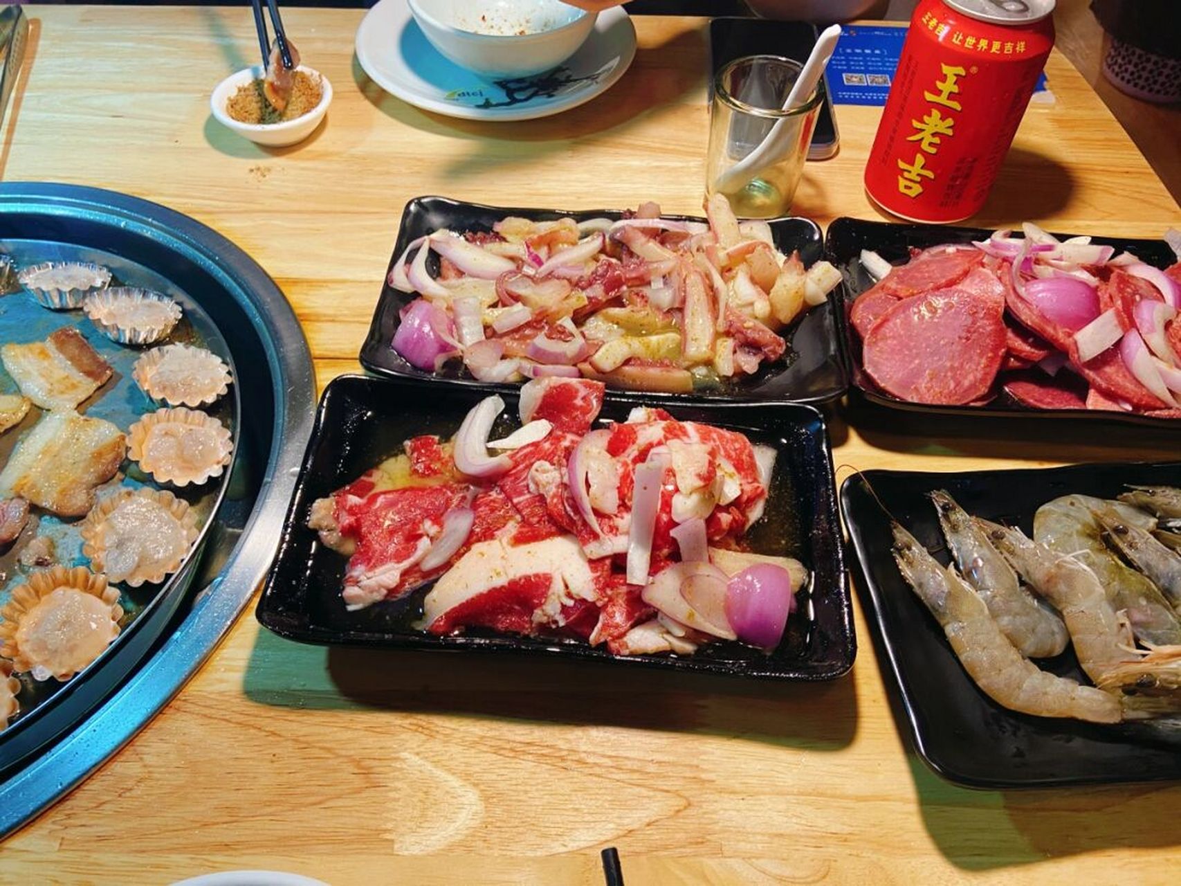 92鹤城烤肉 95宁康东路19号(导航直达,旁边巷子有停车场) .