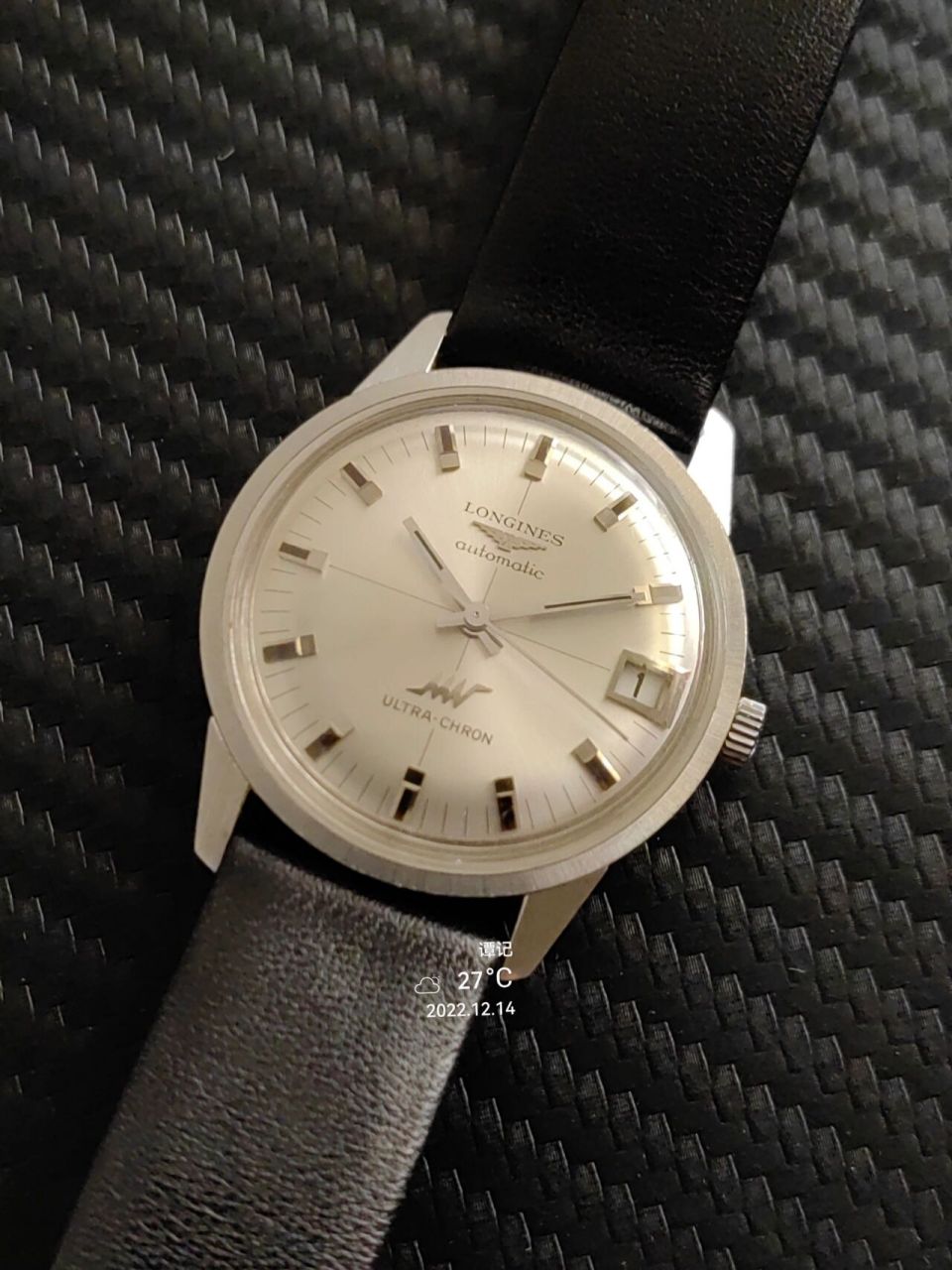 古浪 60年代,浪琴闪电;一体壳;搭载了单历自动机芯;时线盘面;nos;碰到