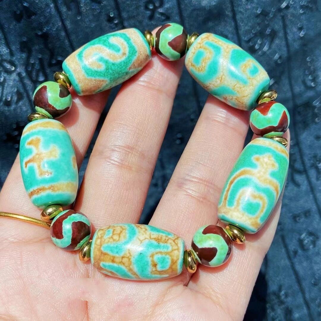 一条青稞供手串儿    	 青棵供天珠手串儿