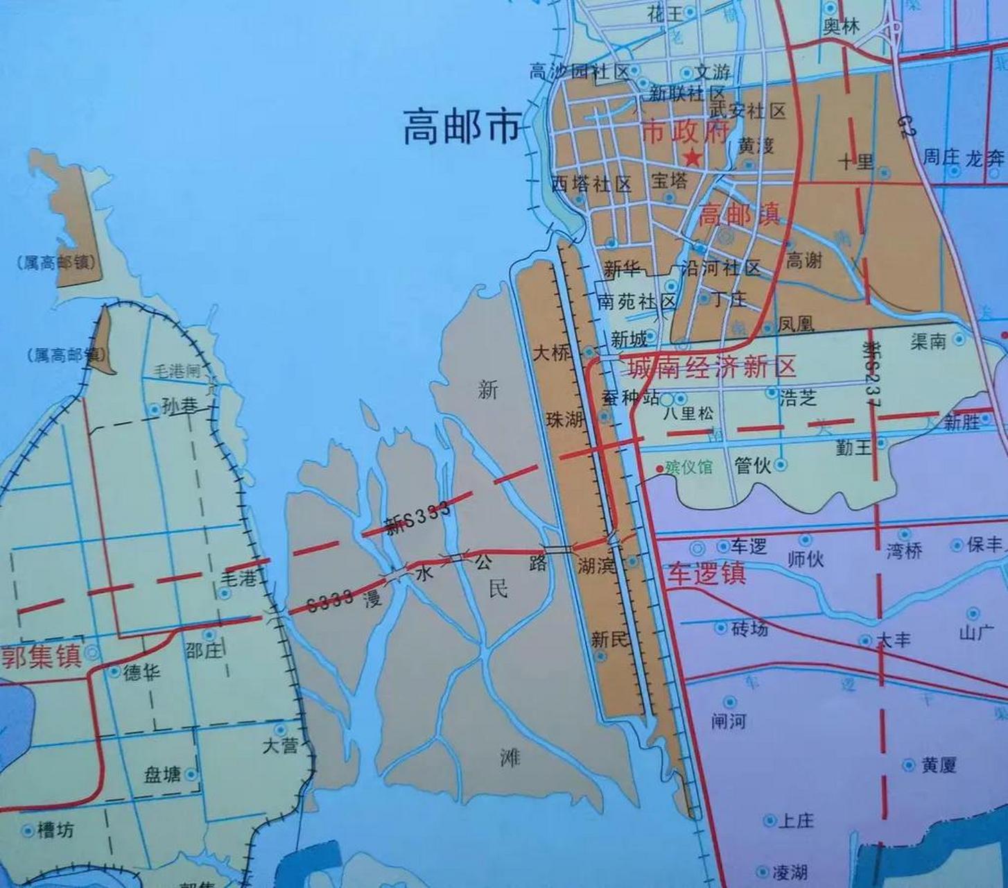 江苏扬州高邮市的市区在高邮镇,高邮镇还管辖大运河与庄台河之间的