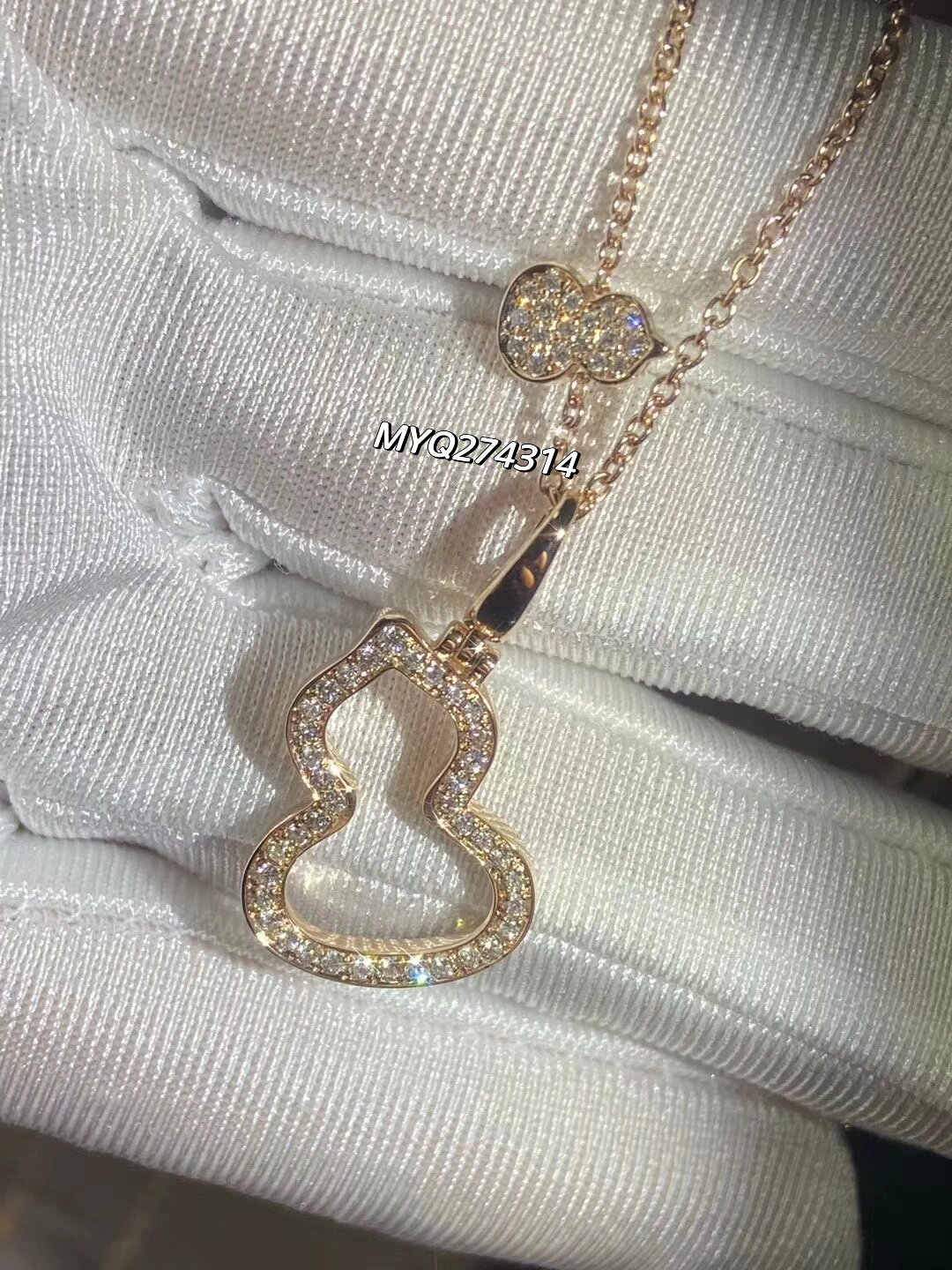 梵克雅宝葫芦吊坠18k