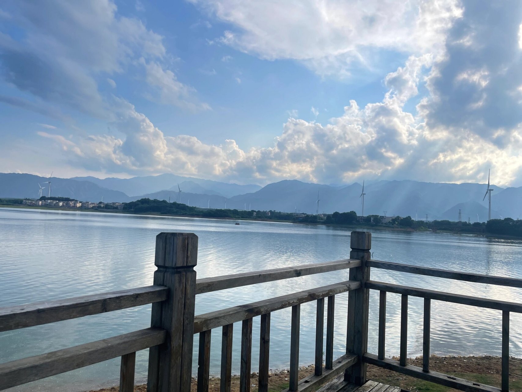 贺州富川小洱海 贺州富川瑶族自治县小洱海,随手一拍都是大片的感觉