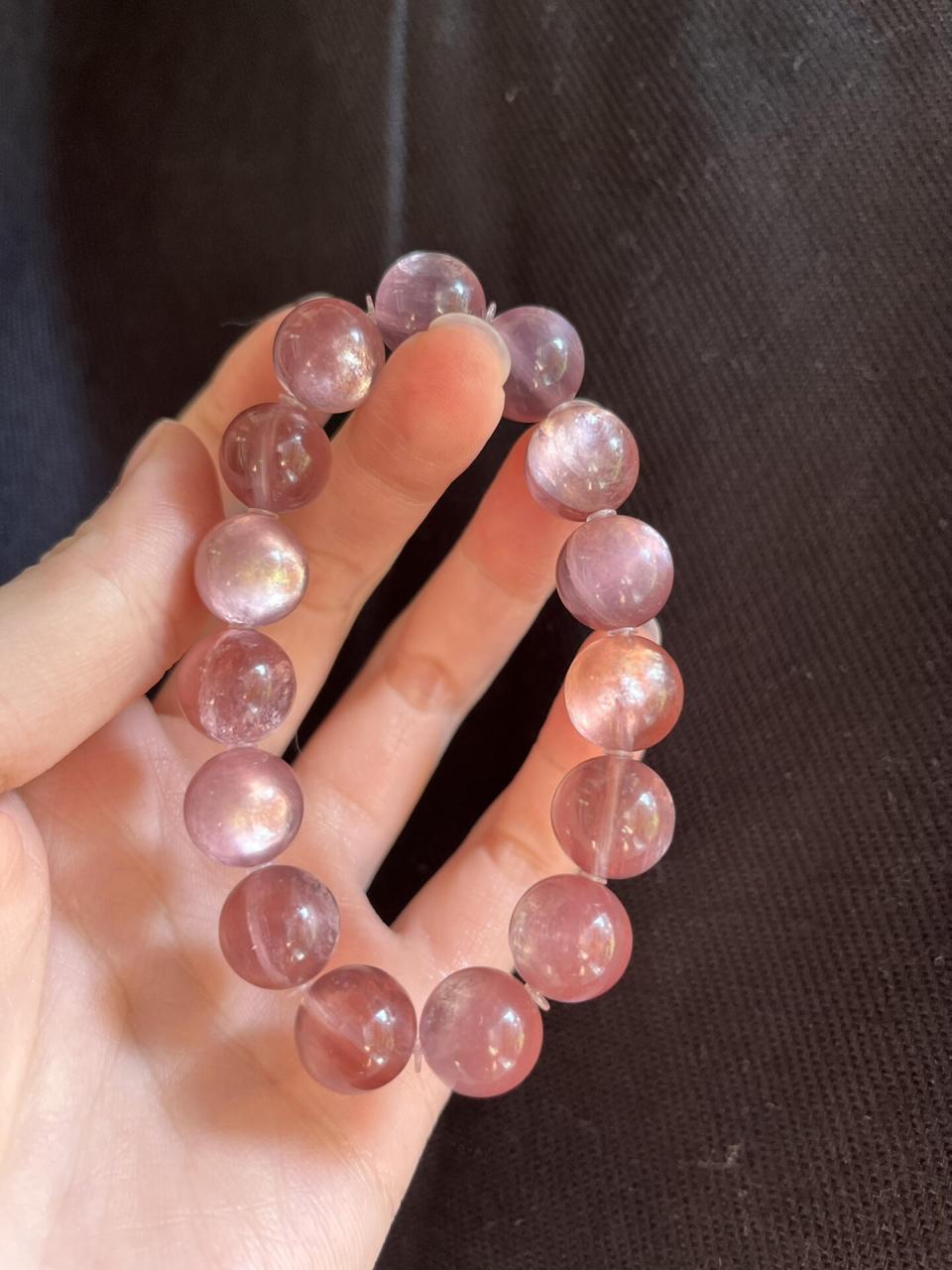 这个美丽是脆弱换来的 粉紫锂云母,自留的一条.