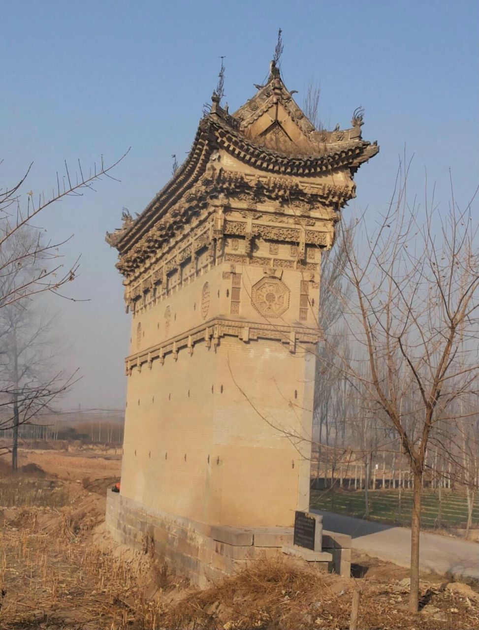 50米,楼身约高15米.