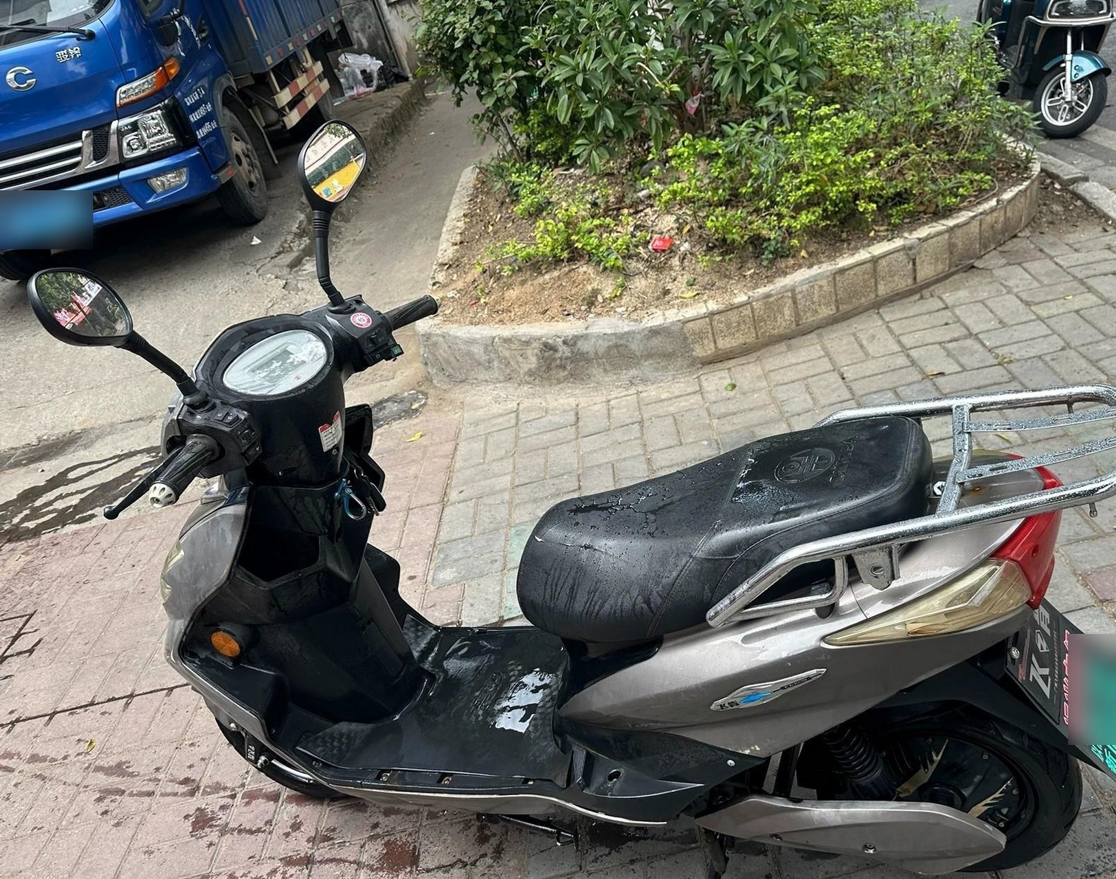 飞肯72v20a电动车!能走40到50公里!1150处理!