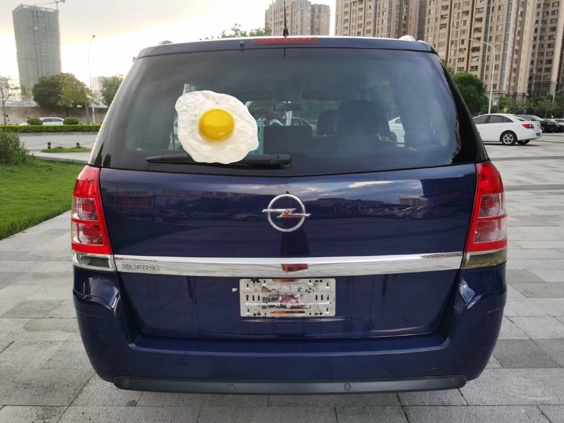 3万就可以买下的小众德国商务车 2013年欧宝赛飞利7座小型商务车,1.