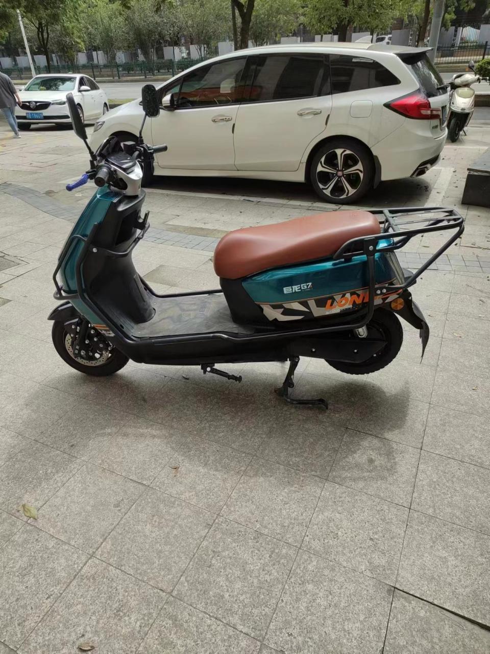 72v巨龙g7高速版,续航70公里左右,送外卖最佳选择,￥1600先到先得.