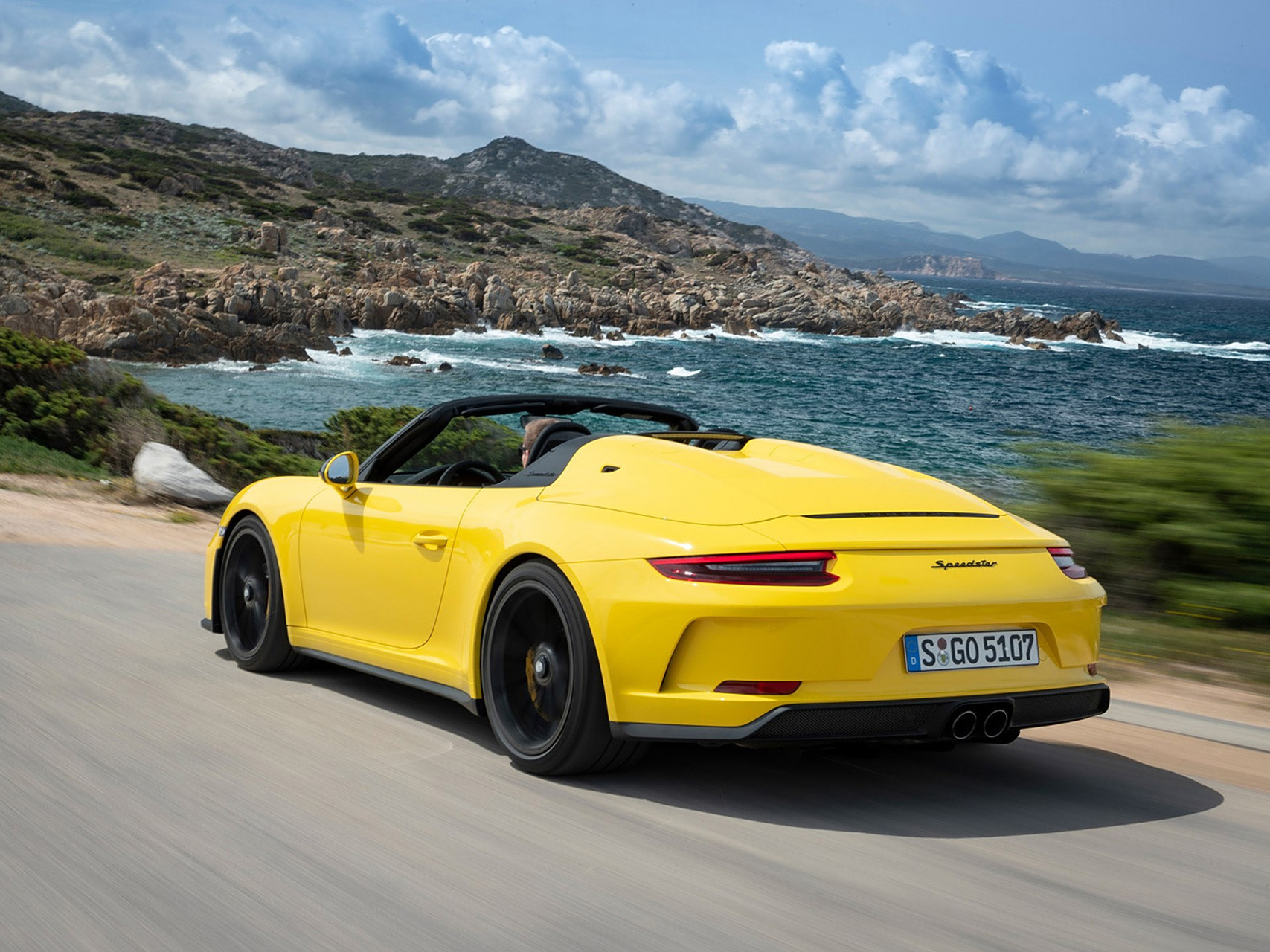 全新一代保时捷911 speedster(992.1)将会在2023洛杉矶车展首发亮相.