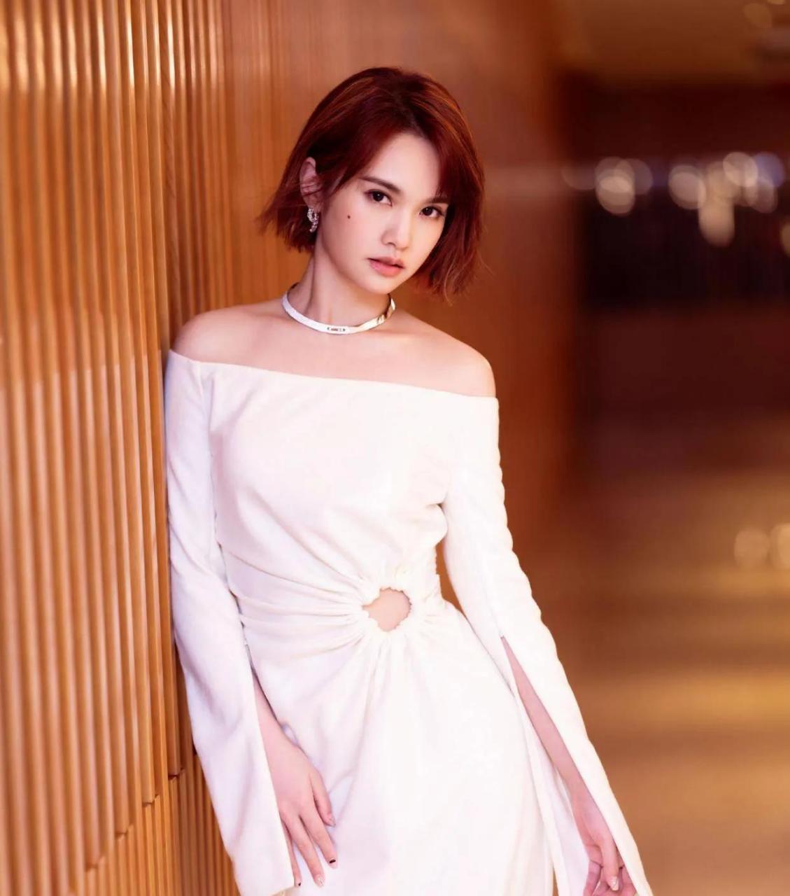 李荣浩老婆:杨丞琳 关注点赞评论哦,还想看谁听你安排[灵光一闪]