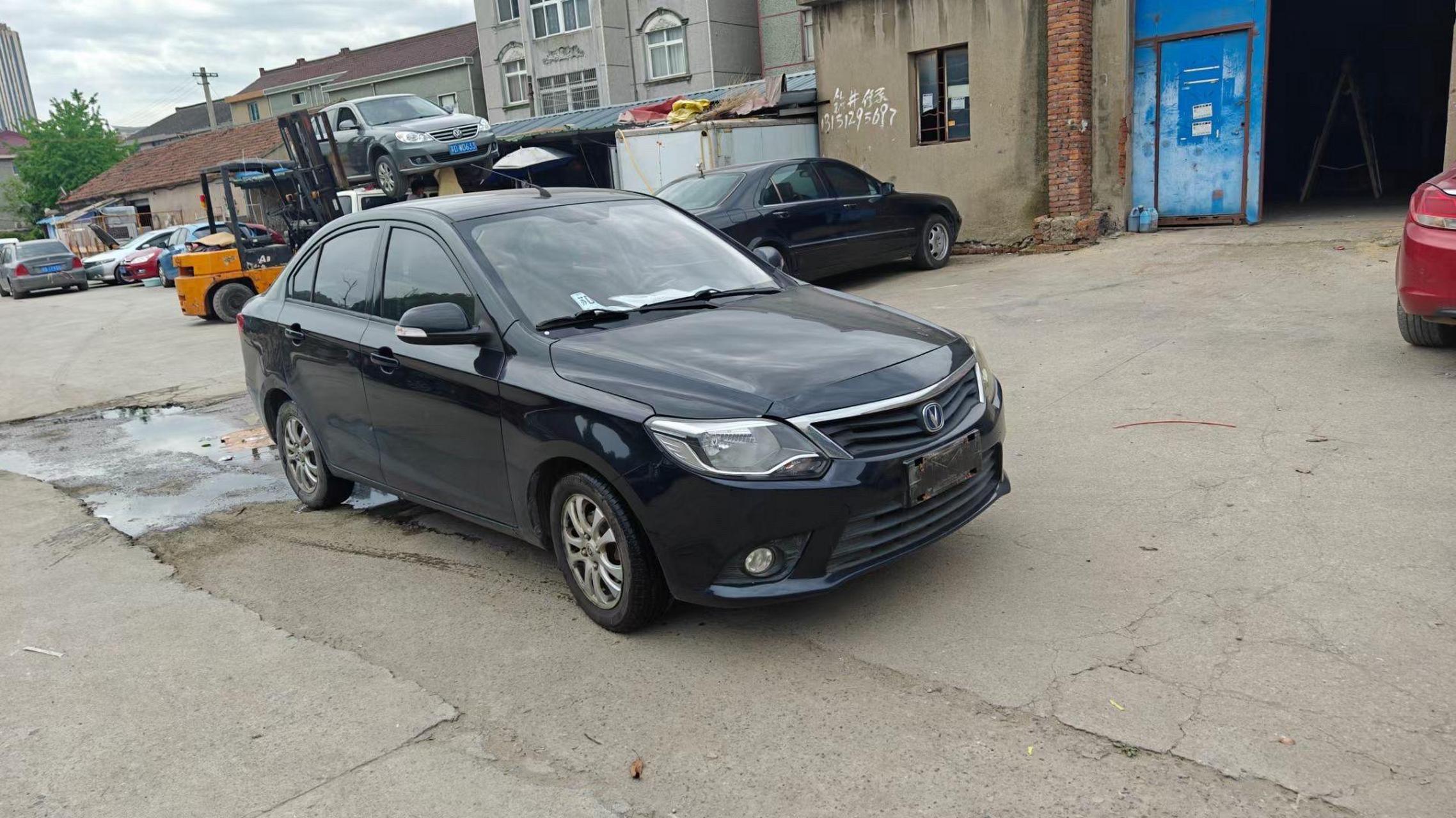 17年差几天上牌,长安悦翔v3.1.4排量手动挡.