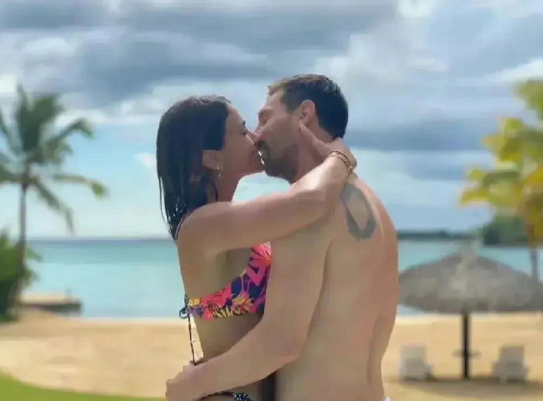 26年始终如一 梅西是真的爱这位妻子,26年始终如一, 有钱没钱,爱情一