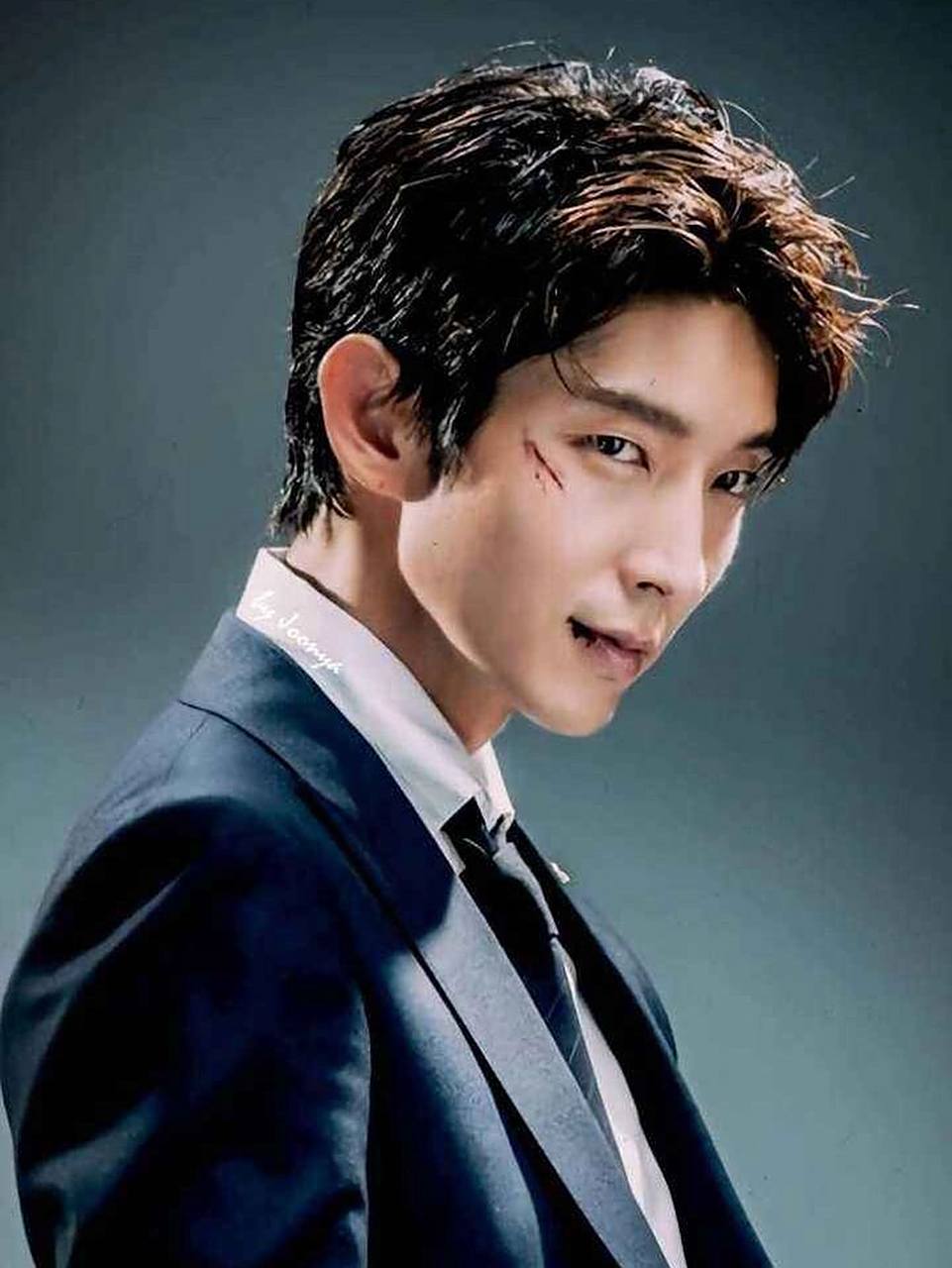 李准基 1982年出生于韩国釜山,毕业于首尔艺术大学电影系,韩国男演员