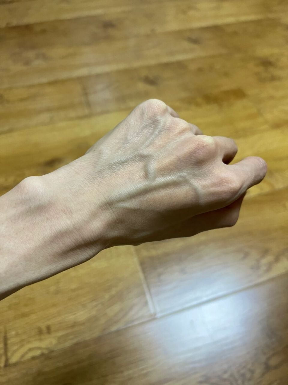 补发 左手青筋图96 #青筋# #手青筋# #青筋控# #青筋手控