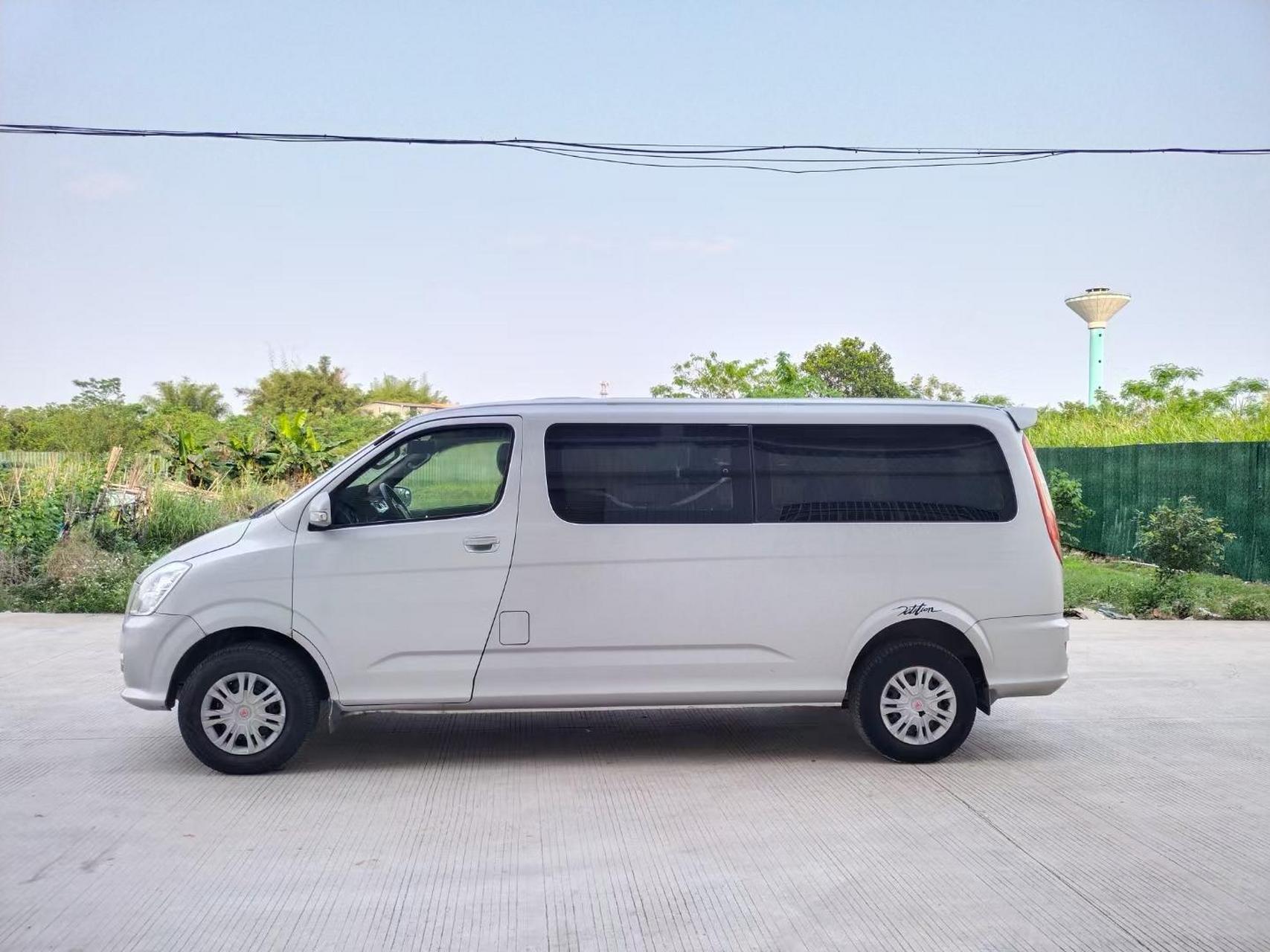 2015年福田蒙派克e, 7座 带全保一手车,精品车况,2.0排量,空间超大