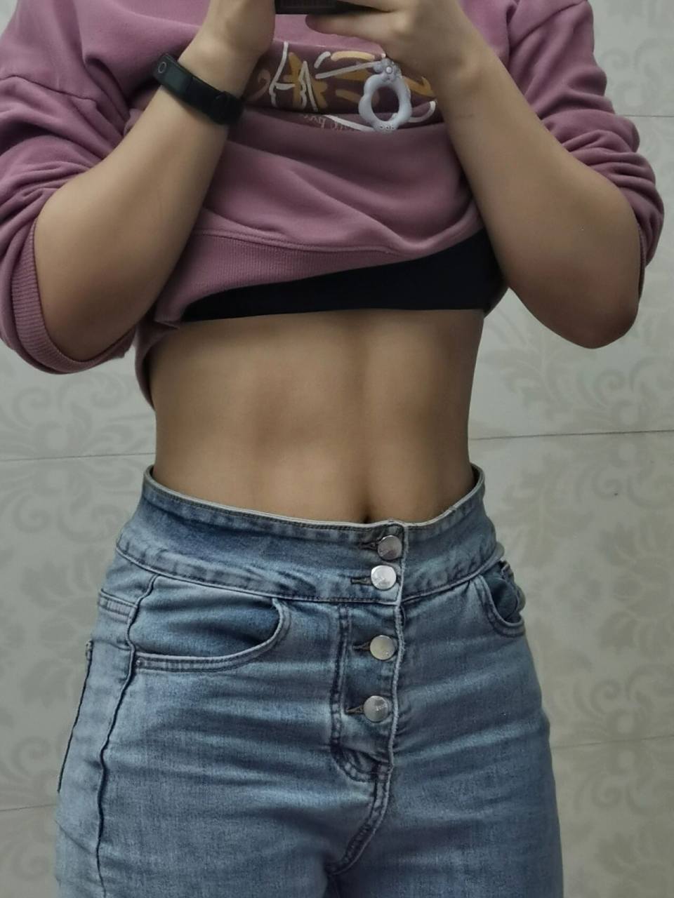 153/98 浅晒下四块腹肌 又不是天天这么明显