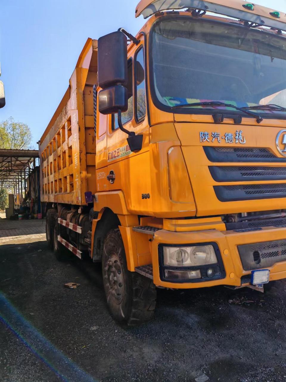 多台国三电喷陕汽德龙f3000.矿用翻斗自卸车