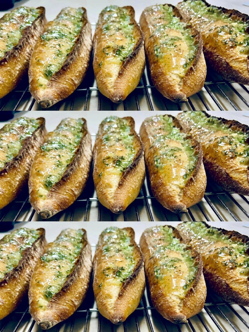 蒜香酱配方分享77法棍教程 蒜香酱 黄油:200g 大蒜末:50g 荷兰芹碎