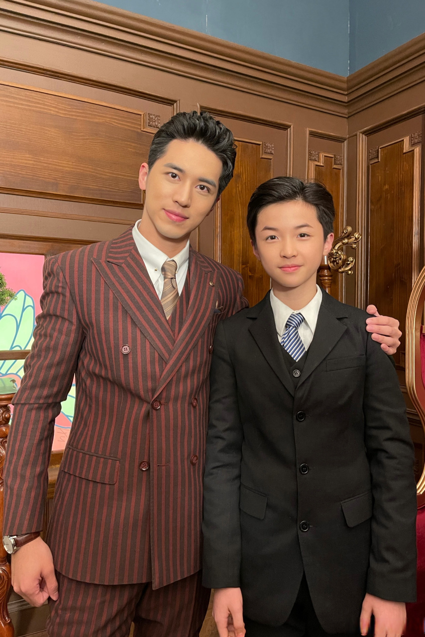石悦安鑫#流光之城开播来,寻找一下孟九的身影