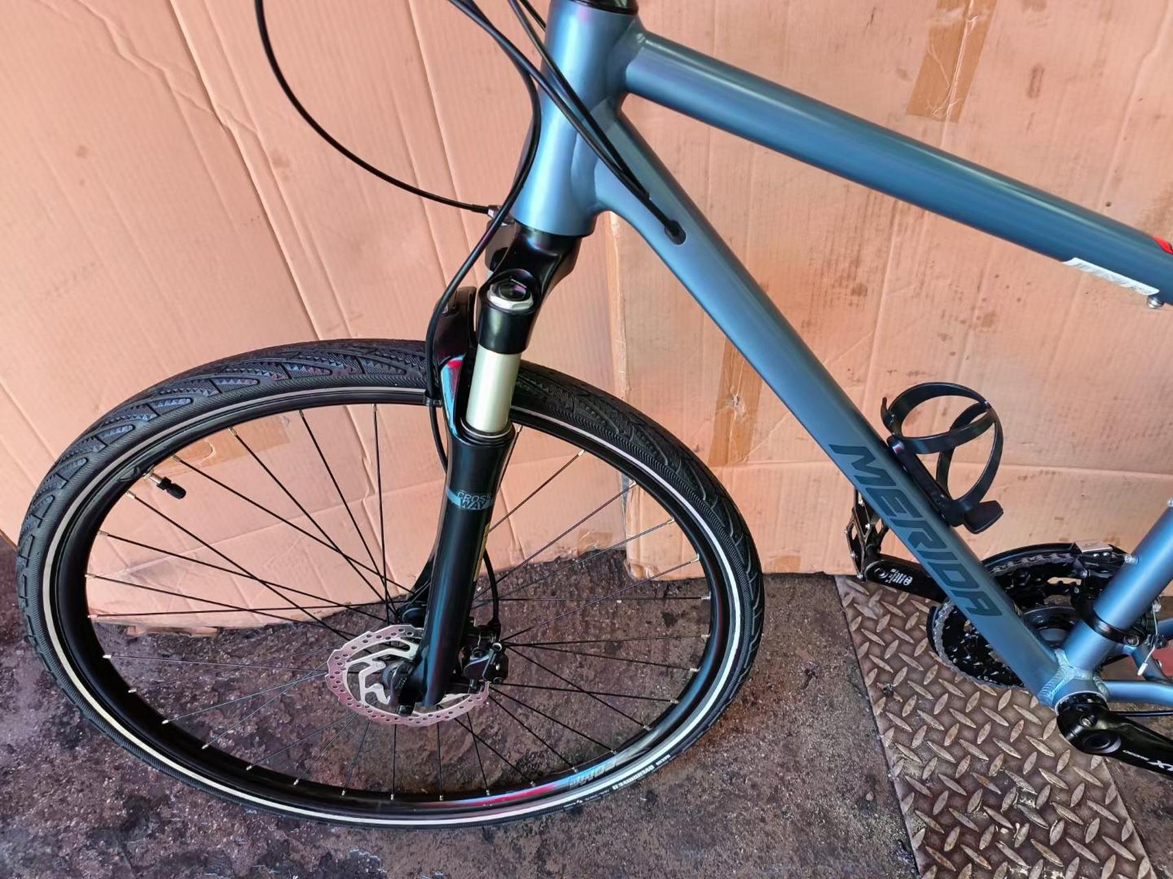 美利达克罗威xt,前后双油碟30速,气庒前叉带线空锁死,车架xs号,轮组