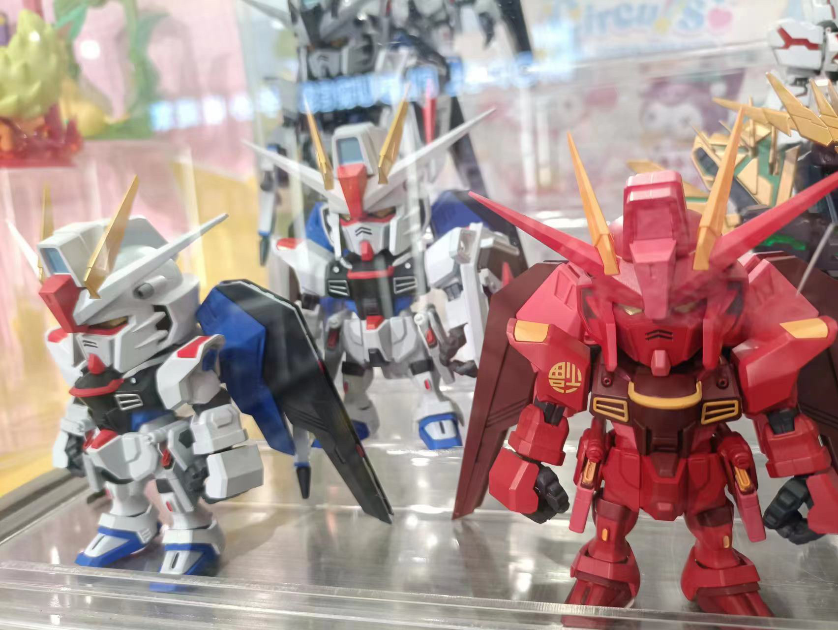 qmsv-mini freedom gundam万代自由高达盲盒潮玩模型