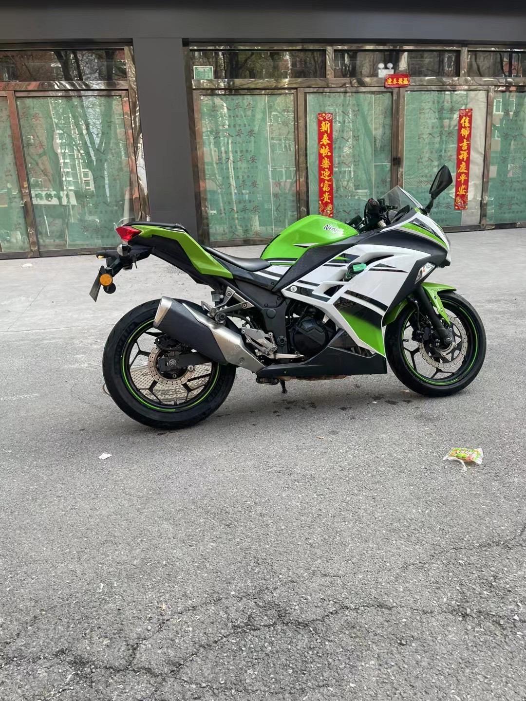 川崎ninja250国内价格图片