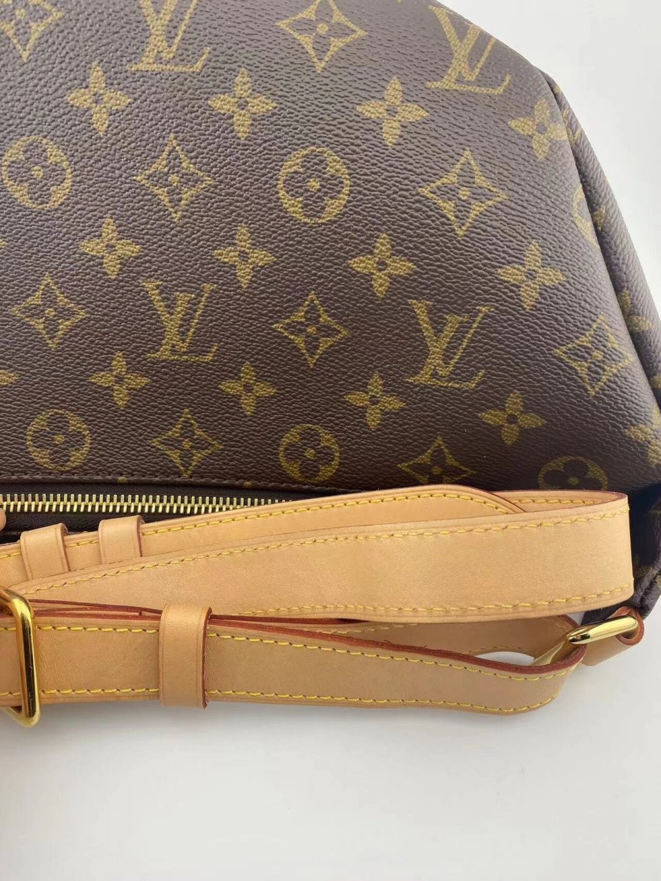 lv~bumbag腰包胸包 l v路易威登·溢价爆款·bumbag ·老花腰包胸包.