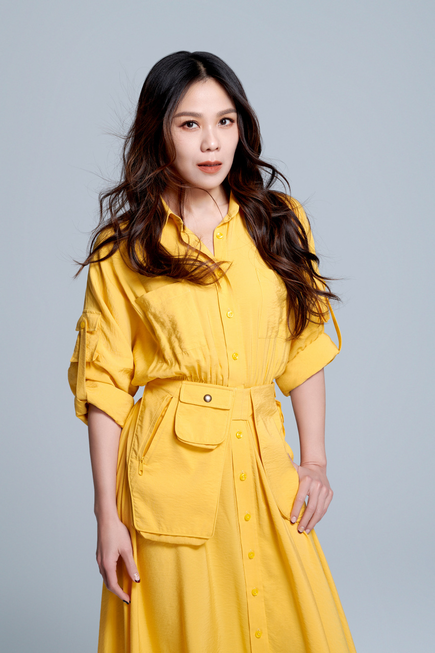 你一定听过《达尔文》《空白格》《无底洞》… 金曲歌后蔡健雅 "lets