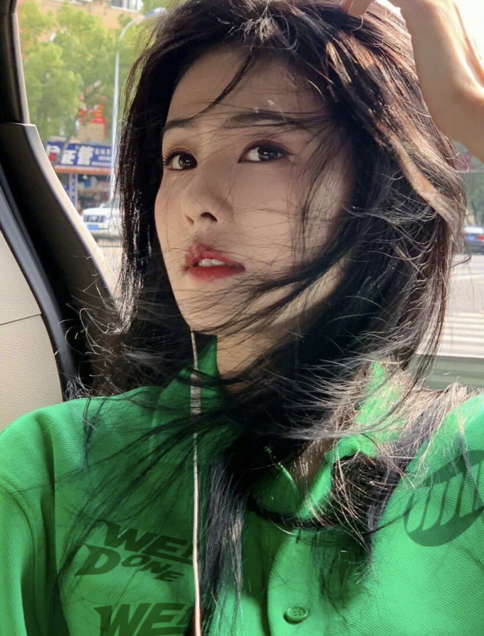 白鹿神图美死人了9899077815  下期发谁在评论区里说说