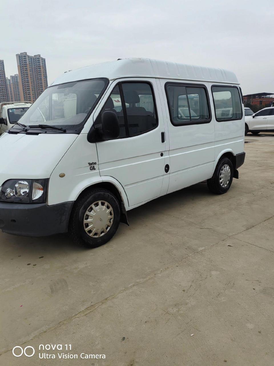 到店14年8月江铃经典全顺,双保险到今年8月,六座蓝牌短轴中顶,车况