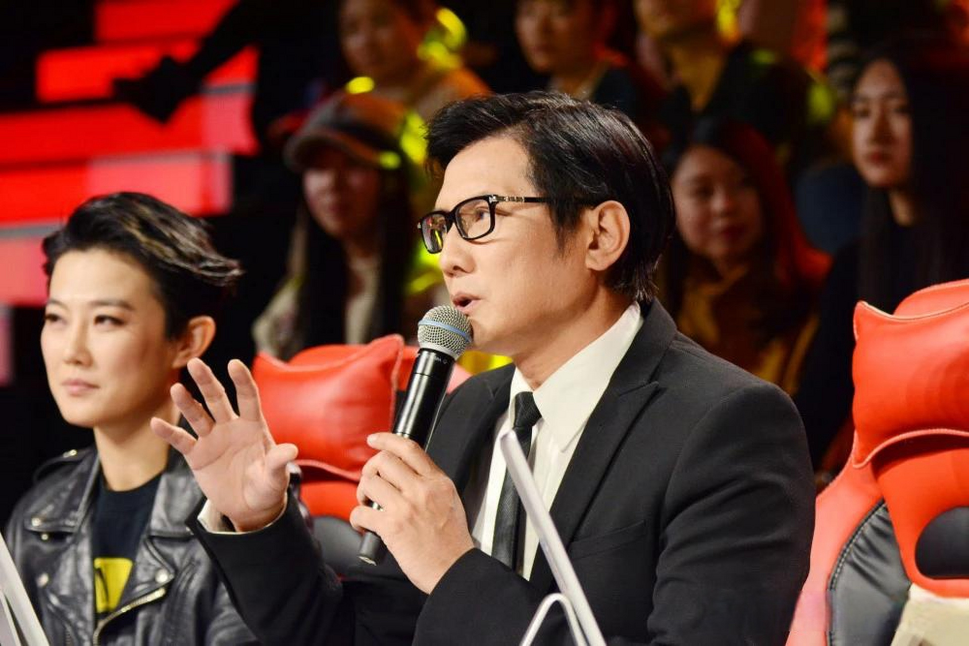 久未露面的音乐人包小柏,原来这几年他的家庭变故让人泪目!