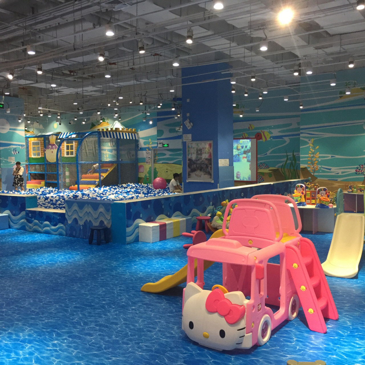 广州亲子游乐场 | 打卡珠江新城小q亲子乐园 在高德置地冬广场,交通不