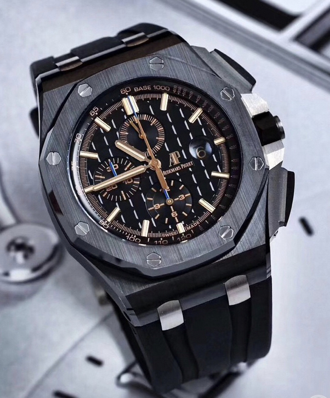 爱彼黑陶瓷离岸26405ce 爱彼的黑陶瓷真的太美了!