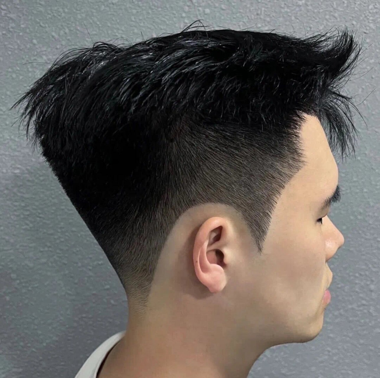 高后脑勺的几款发型,这个夏天就这么选吧 后脑勺很饱满的剪法,适合后