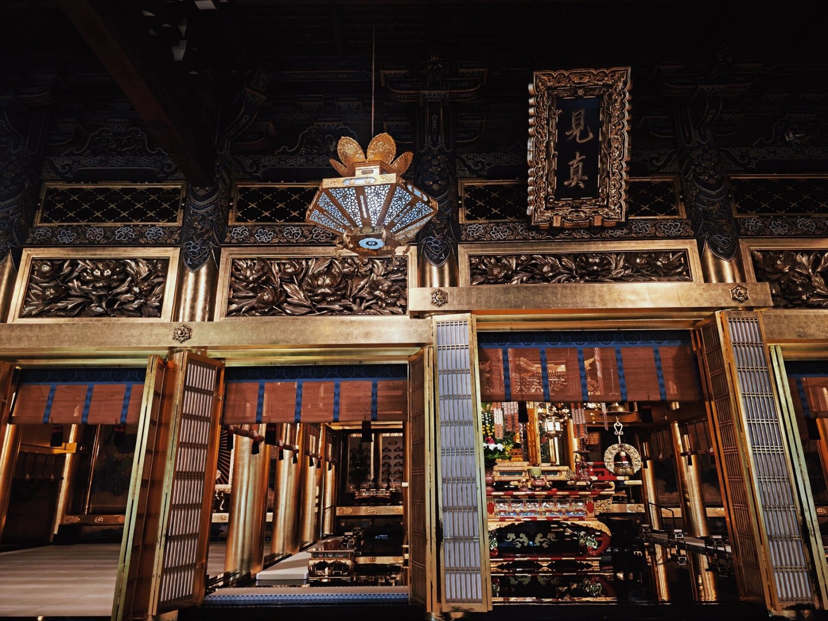 西本愿寺—日本京都小众寺庙 世界文化遗产,有点小美,日本第二大木雕