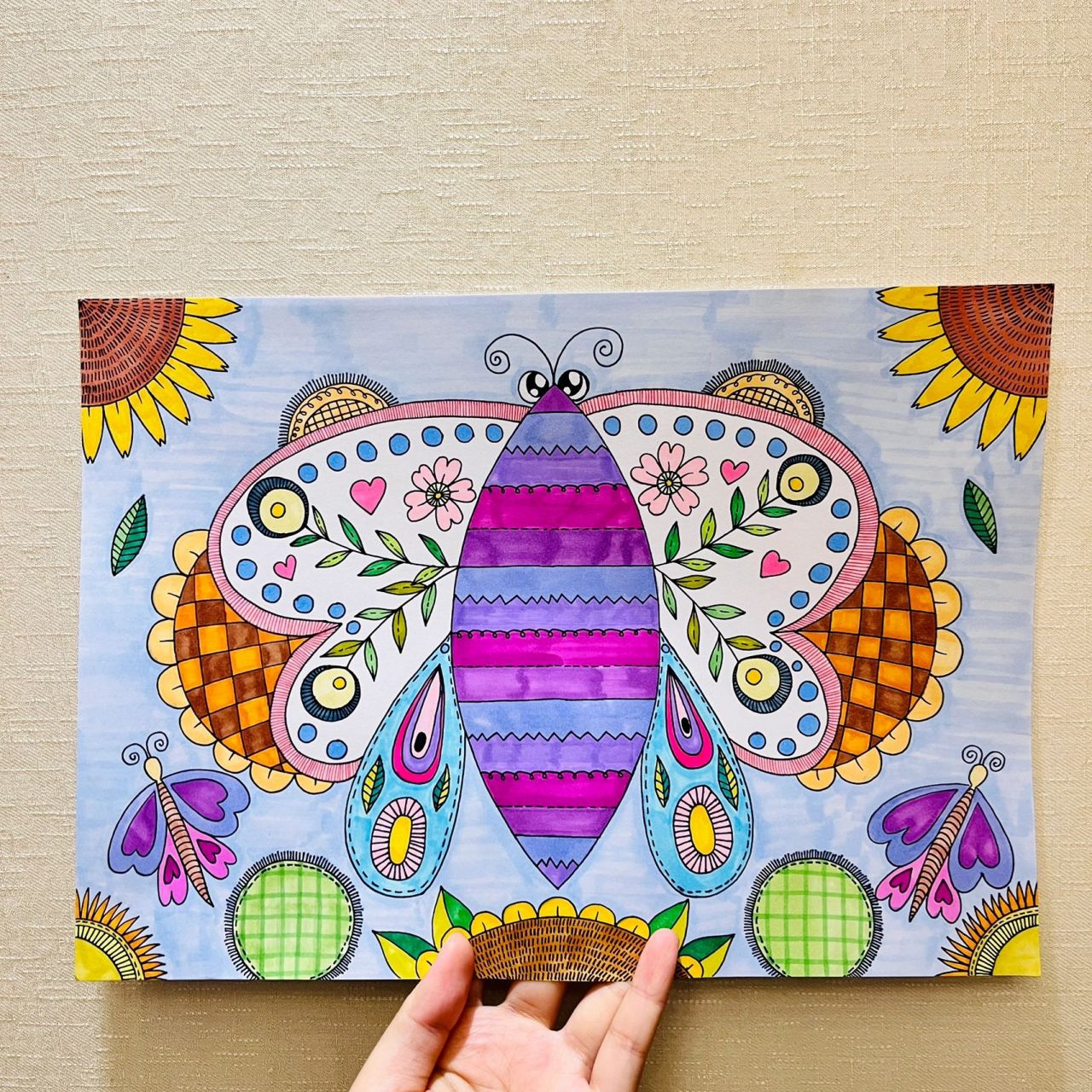 【儿童画课件分享】对称的美———蝴蝶03 我们生活中有很多对称