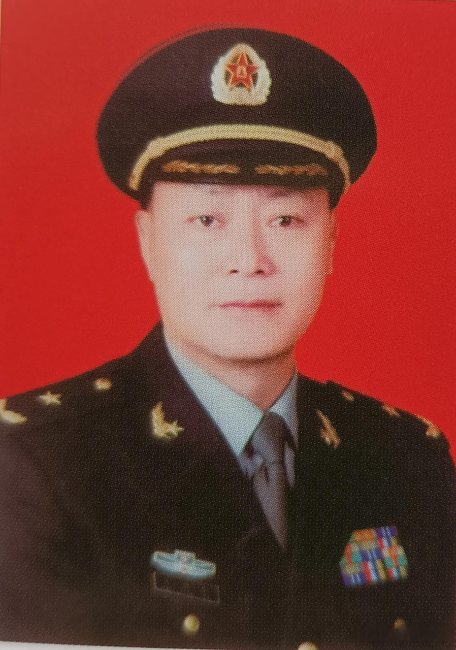 微头条打卡 首长题词 王焕新,1948年1月生,江苏宿迁人.