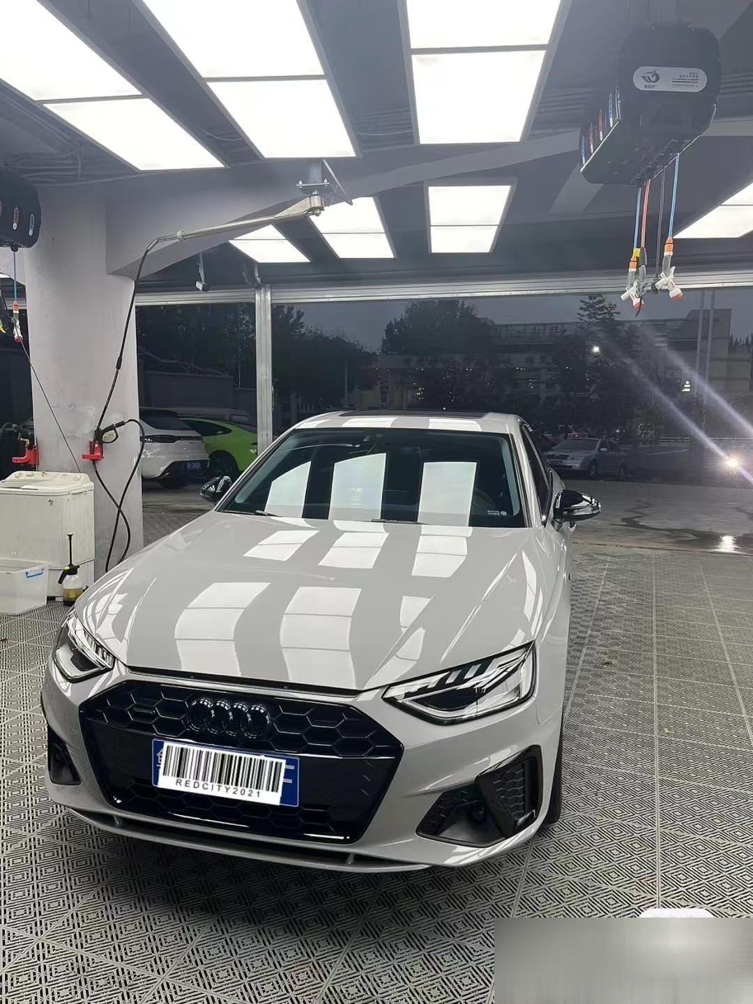 18奥迪a4l改rs4前杠侧裙水泥灰