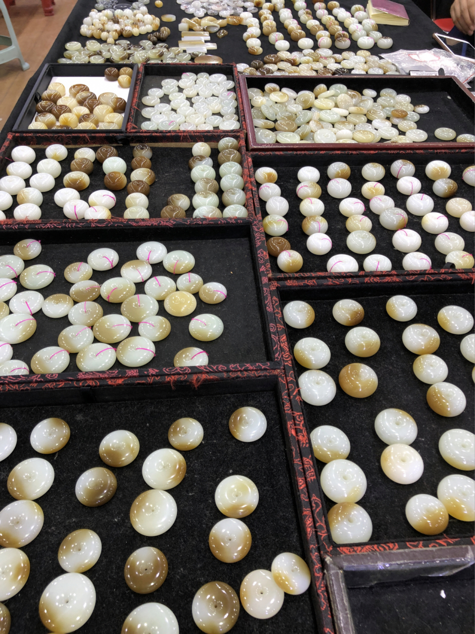 石佛寺珠宝玉器市场淘玉攻略时间表① 这里是"玉雕之乡"河南省南阳市