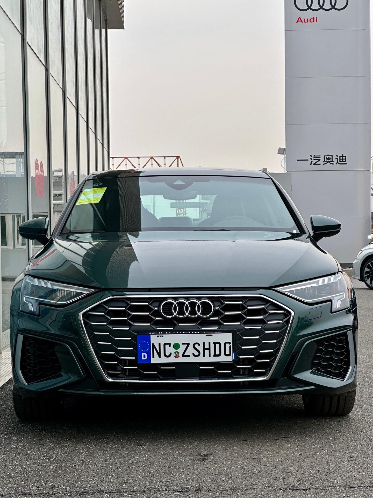 为现标配1800)24款推出全新rs燃速型,减少两个车漆颜色环焦蓝和西拉红