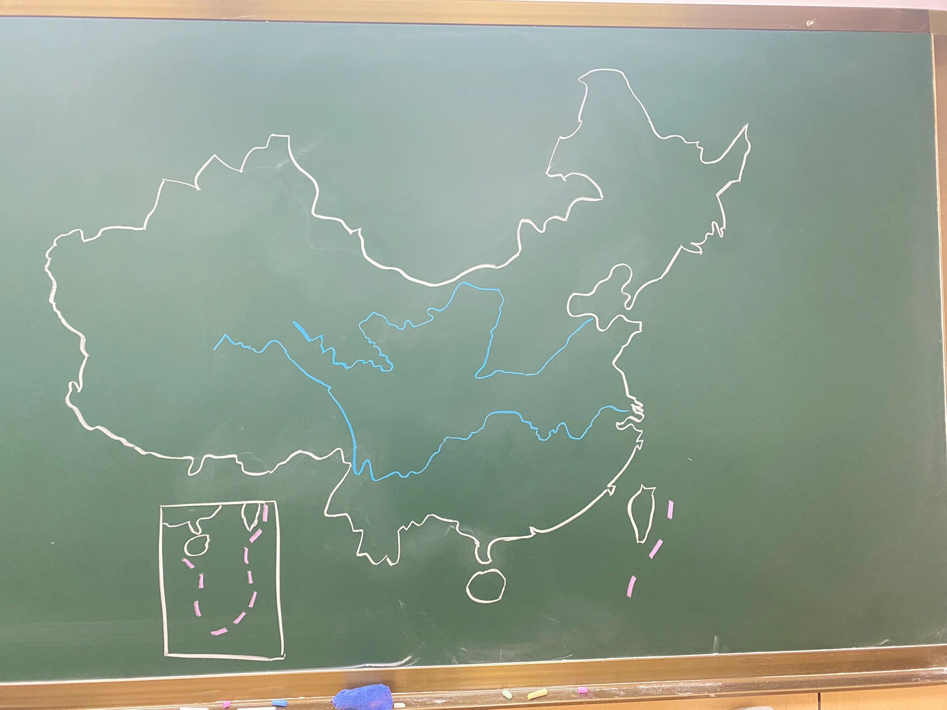 高中地理板书版画练习day28 地质灾害 中国地图9015