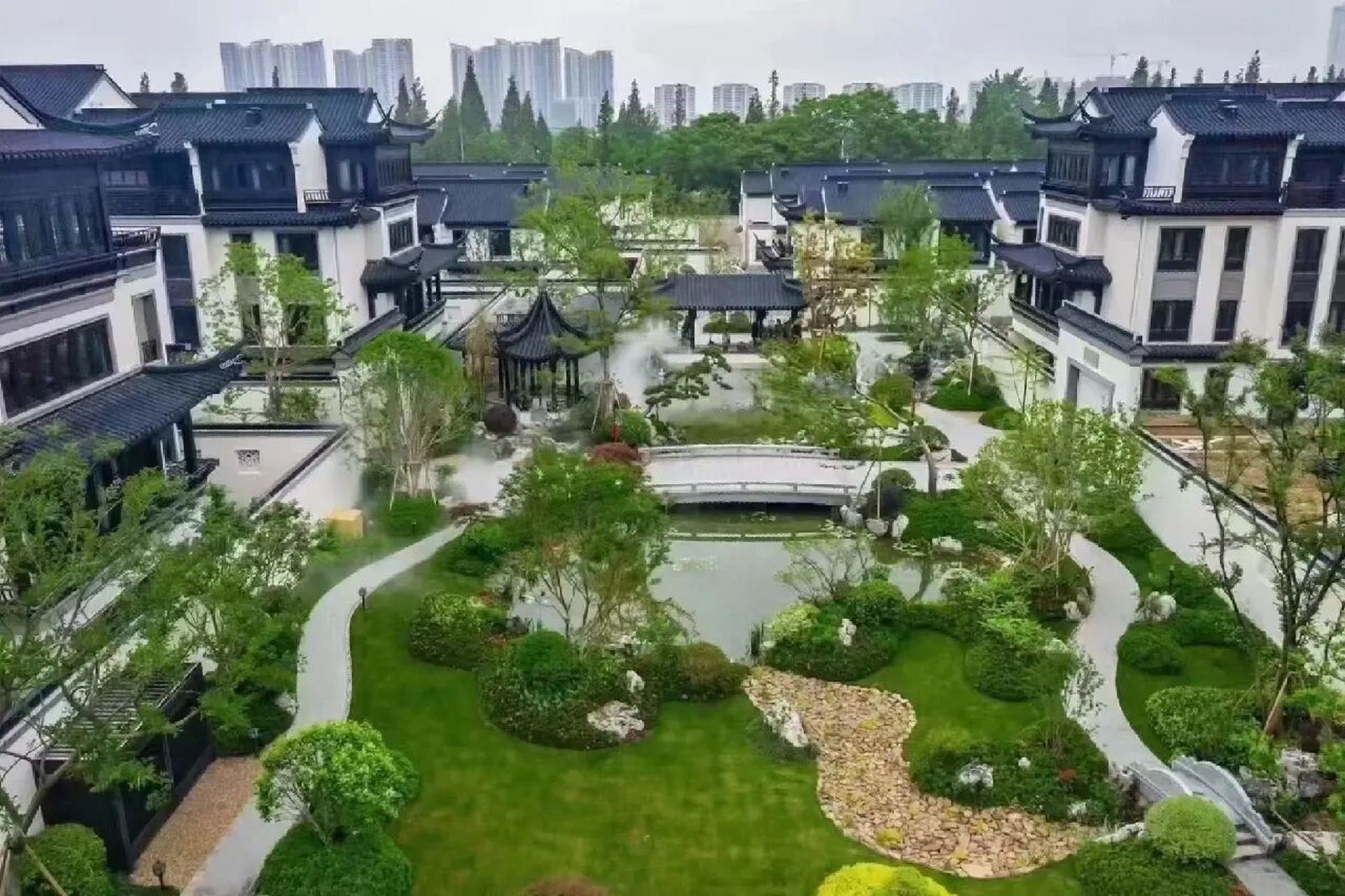 西太湖江南里 绿城江南里,中式合院式别墅,稀缺下叠!