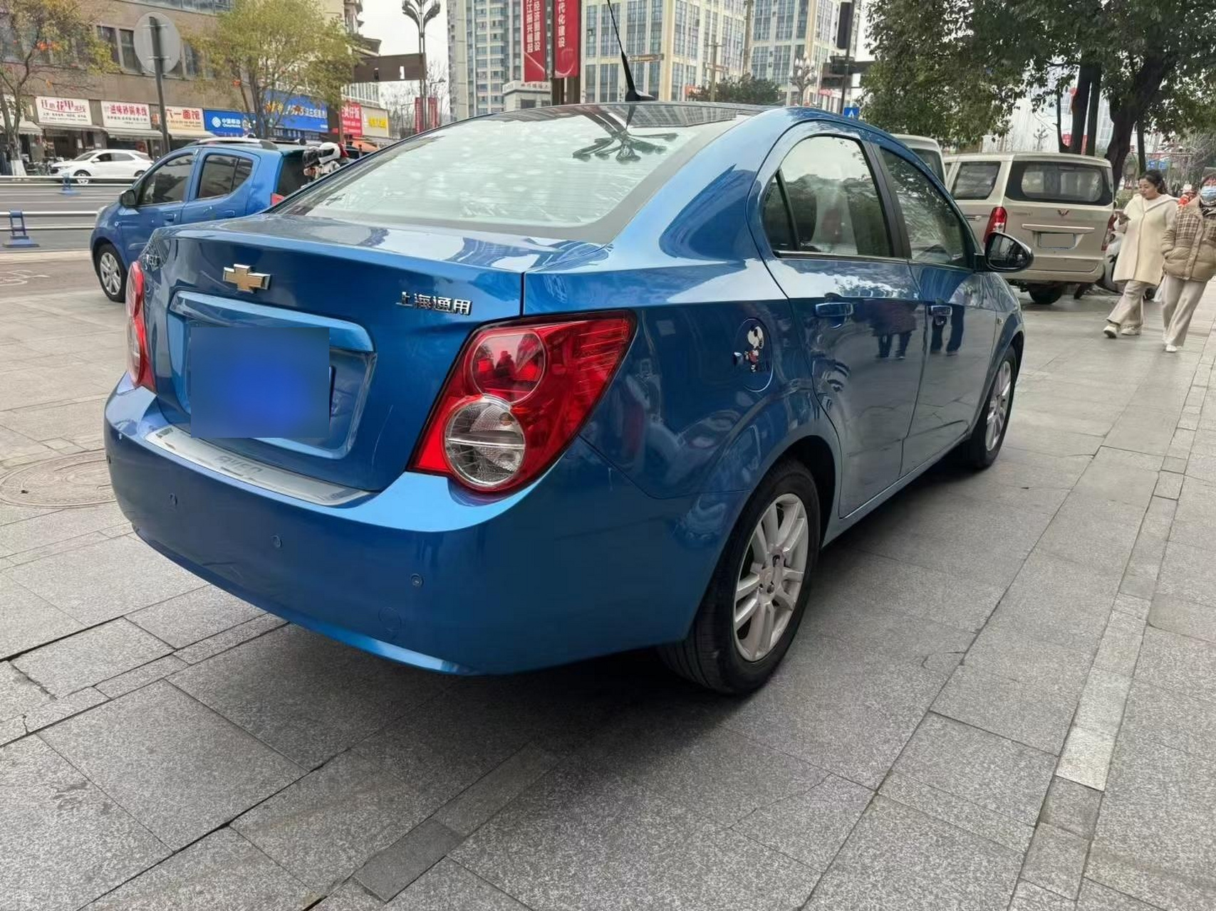 最新拿下2012年4月雪佛兰爱唯欧 手动带天窗 1.