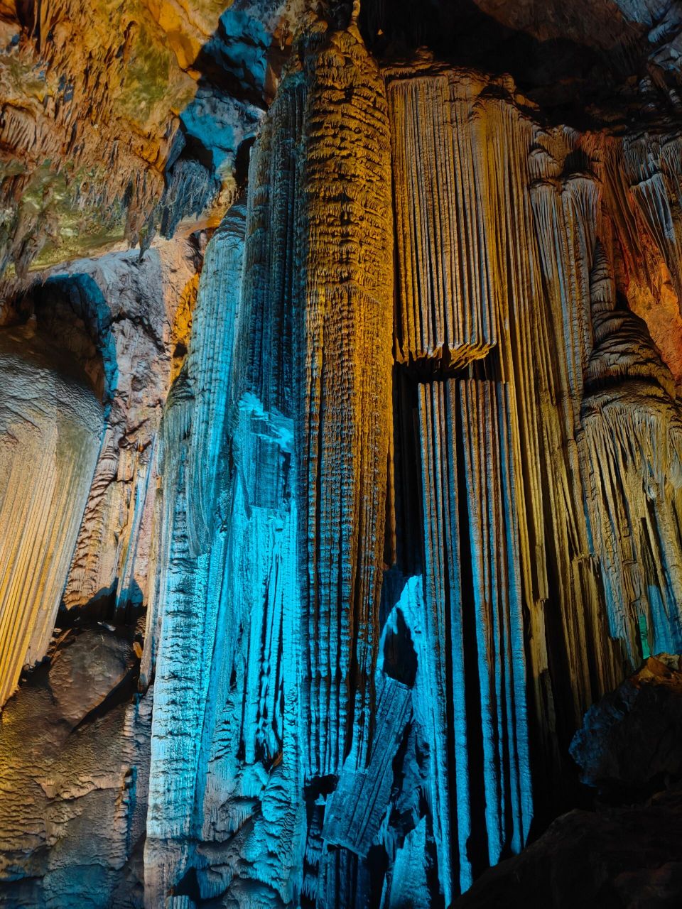 重庆武隆芙蓉洞是世界三大洞穴之一 🎗重庆武隆芙蓉洞,是喀斯特世界