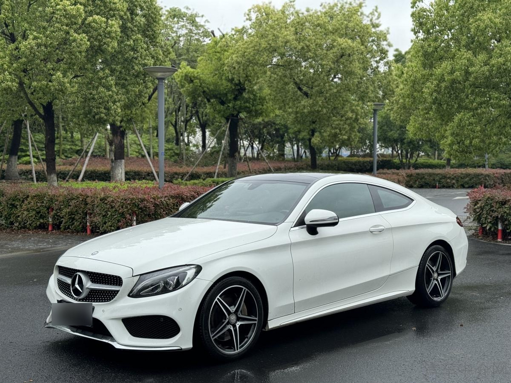 奔驰c200双门轿跑coupe 售价:14.