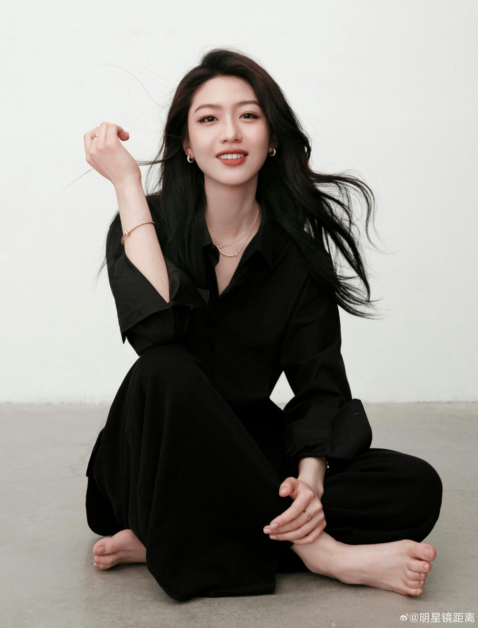 向涵之,2002年5月4日出生美国,华语影视女演员  #向涵之好瘦