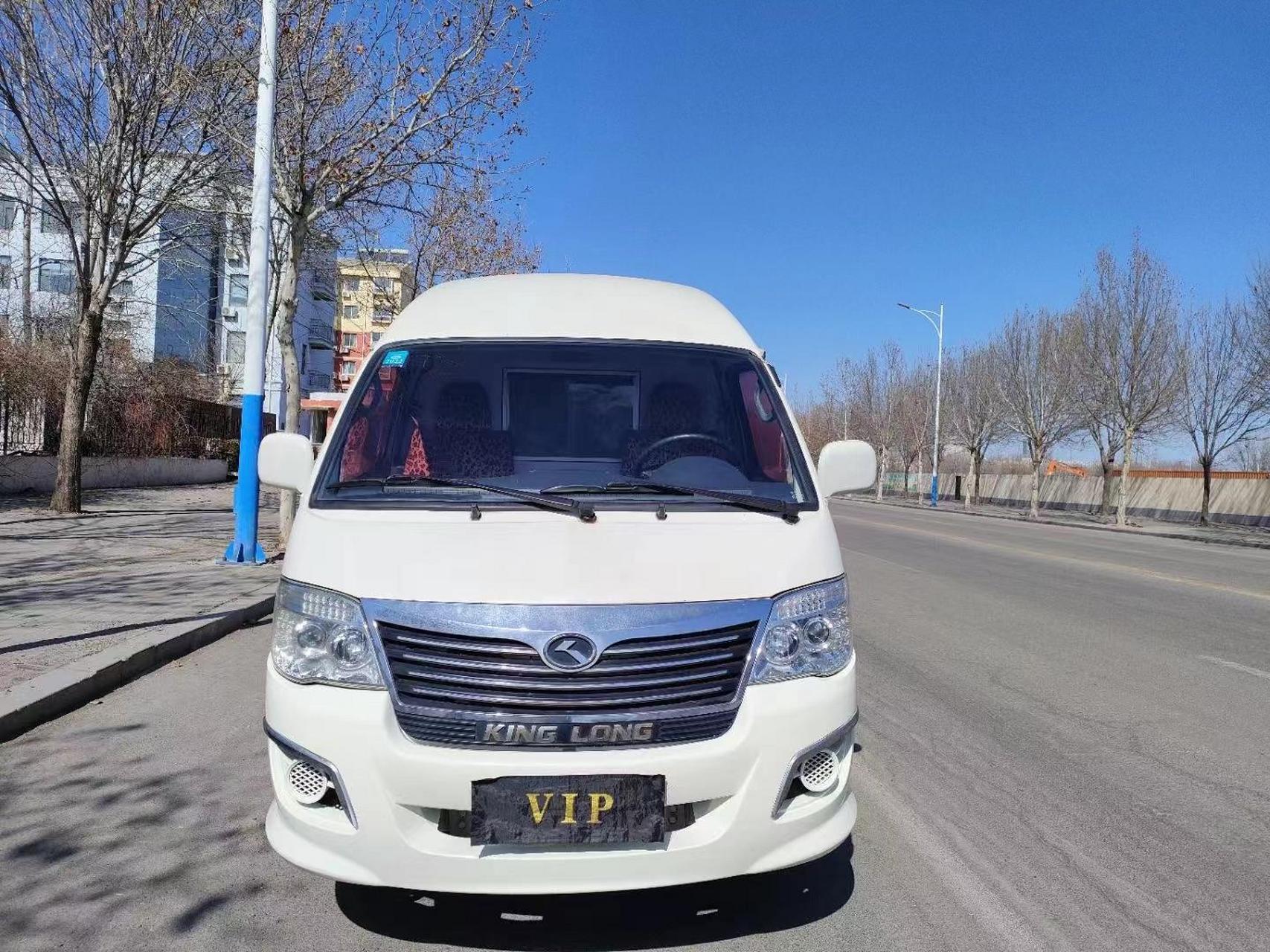 金龙金威箱货,2座箱式面包车