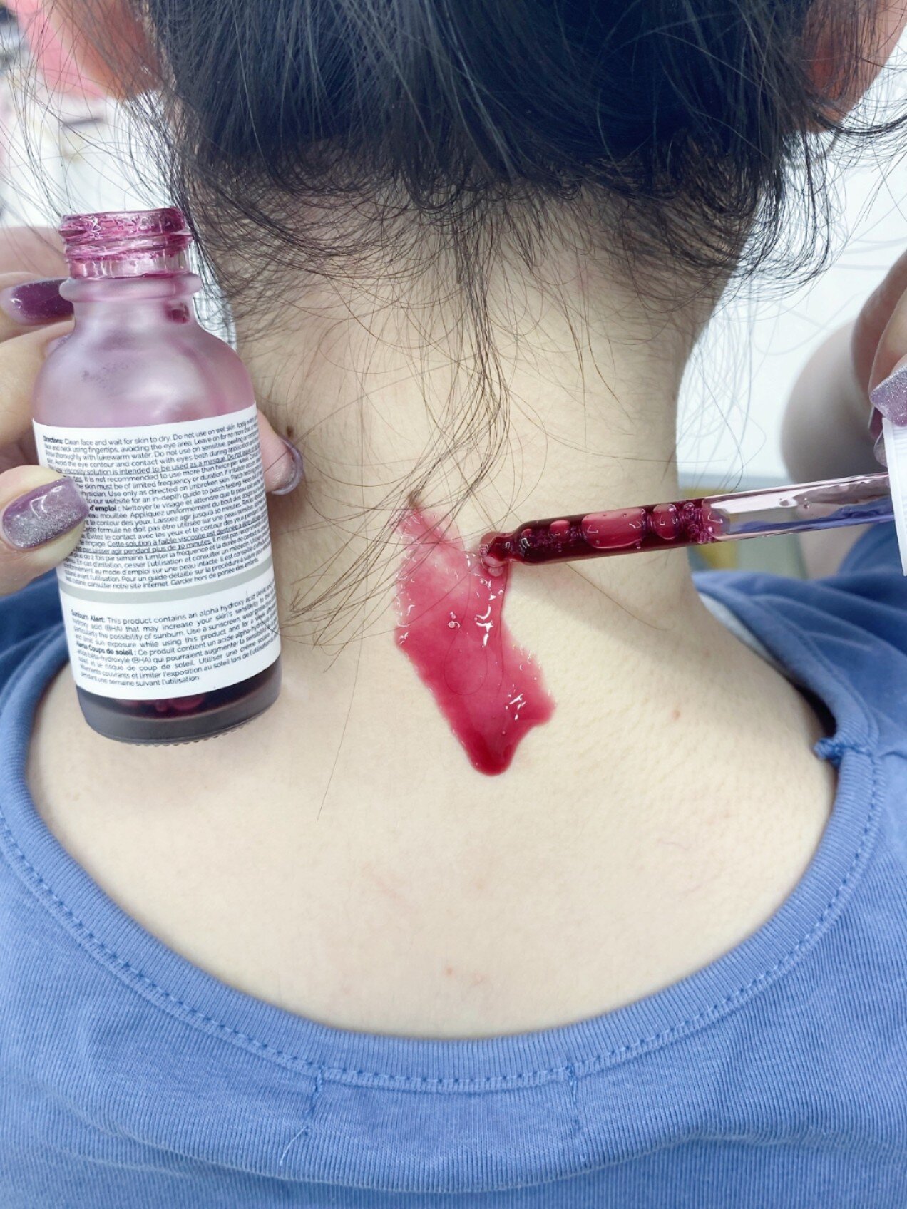 尤其化了妆脸煞白脖子黢黑,男票每次都不好意思说出口,自己一照镜子